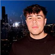 Profesor de matemáticas , estudiante de la carrera de contabilidad y finanzas. Con más de 6 años de experiencia.